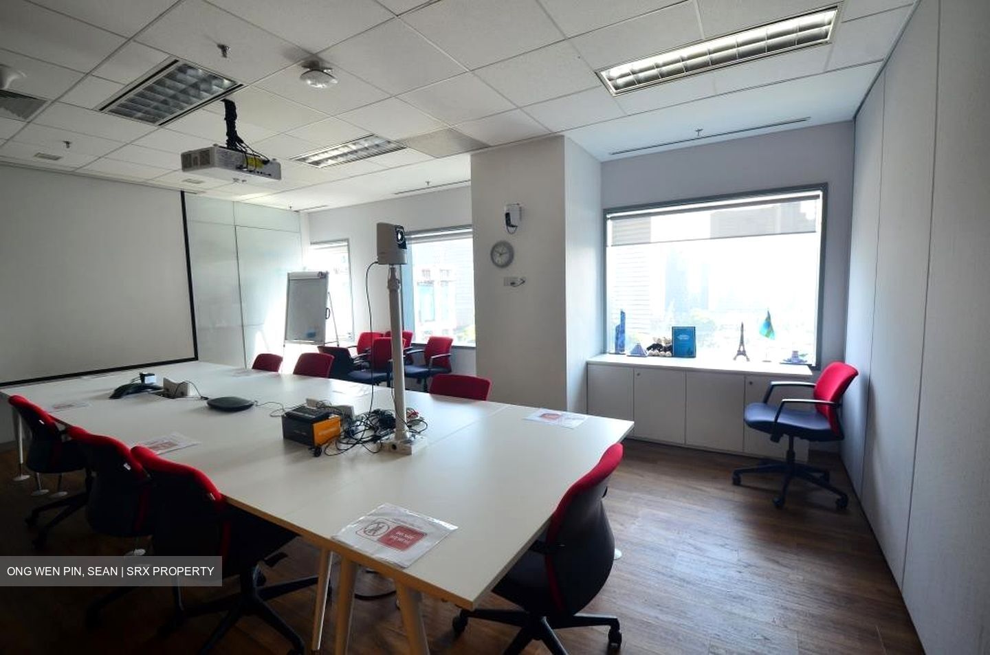 Conrad Centennial Singapore (D1), Office #617044661